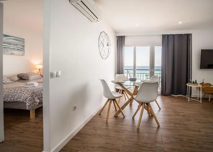 Beachfront Dreamin Fuengirola