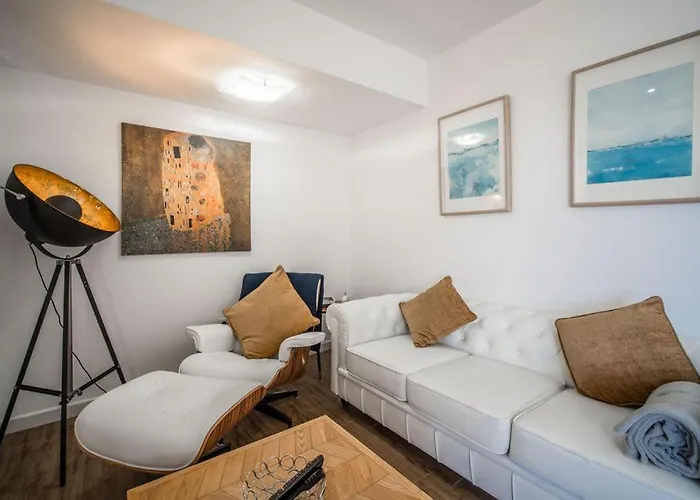 Beachfront Dreamin Fuengirola